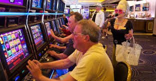 Dragon Tiger live dealer table